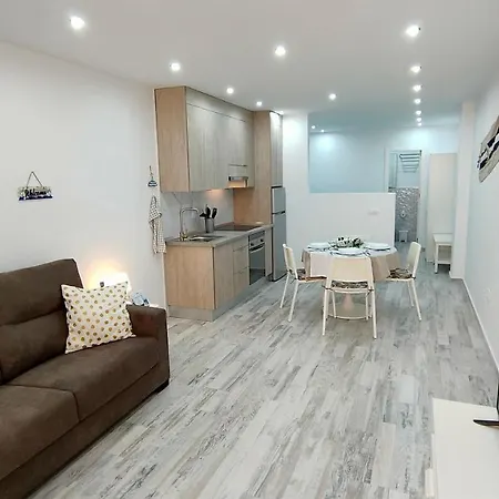 아파트 Mareverde 아데제